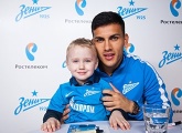Paredes and Driussi met with Rostelecom customers in St. Petersburg