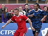 Vyacheslav Malafeev and Vladislav Radimov represent Russia against the World legends team