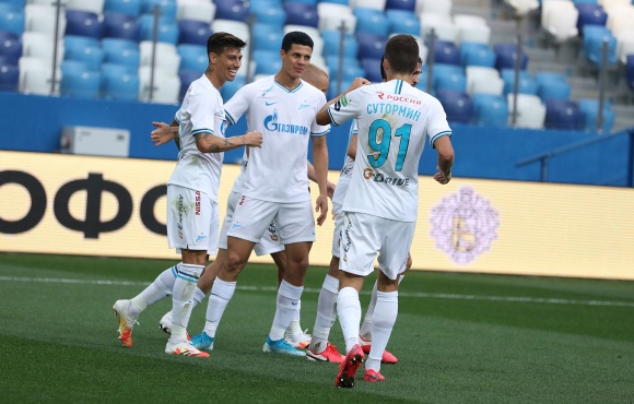 Zenit leave it late against Tambov
