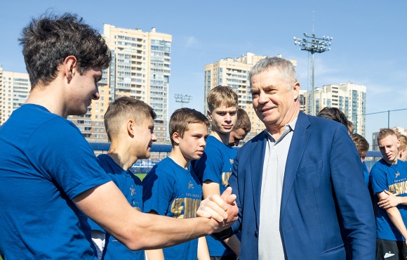 Club management met and congratulated Zenit U17s on the championship win