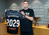 Evgeniy Latyshonok: "I'm delighted to be at the best club in the country" 