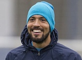 Ezequiel Garay: "The Birth of our daughter has turned our whole life upside down"