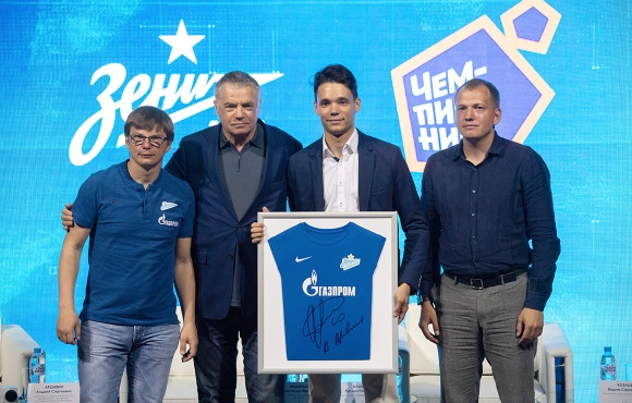 Zenit and the Championika Football School sign a cooperation deal