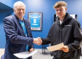 Matvey Bardachev signs a new Zenit contract