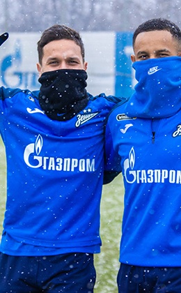 Photos from opening training in the snow before the match with Orenburg