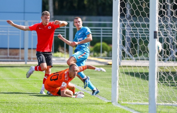 Photos from Zenit-2's 4-0 win over Chita