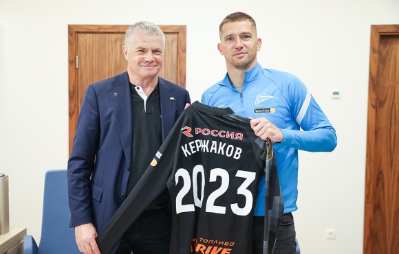 Mikhail Kerzhakov extends his Zenit contract