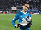 Roman Shirokov receives RPL Player of the Month award for October
