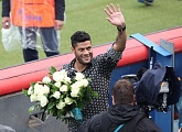 Hulk says goodbye to the fans at the Petrovsky